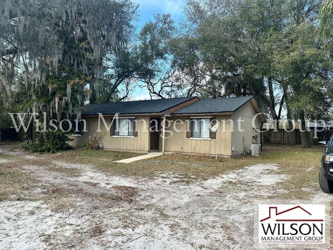 property at 1912 Wizard Ct