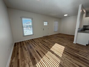 815 Green Oaks St in Greensboro, NC - Building Photo - Building Photo