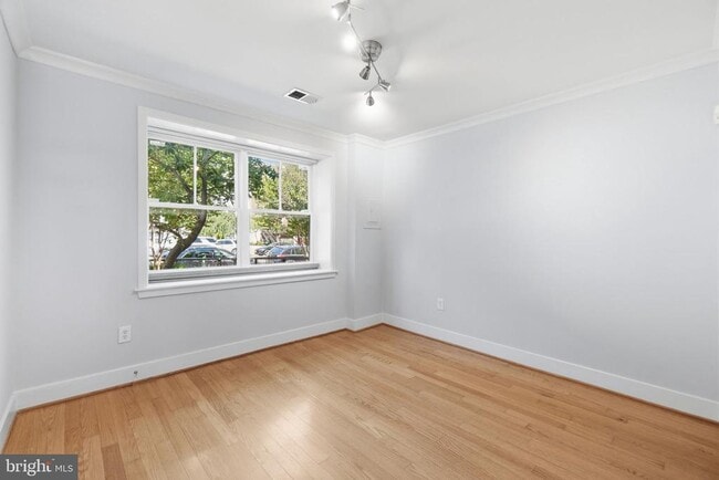 property at 1413 11th St NW