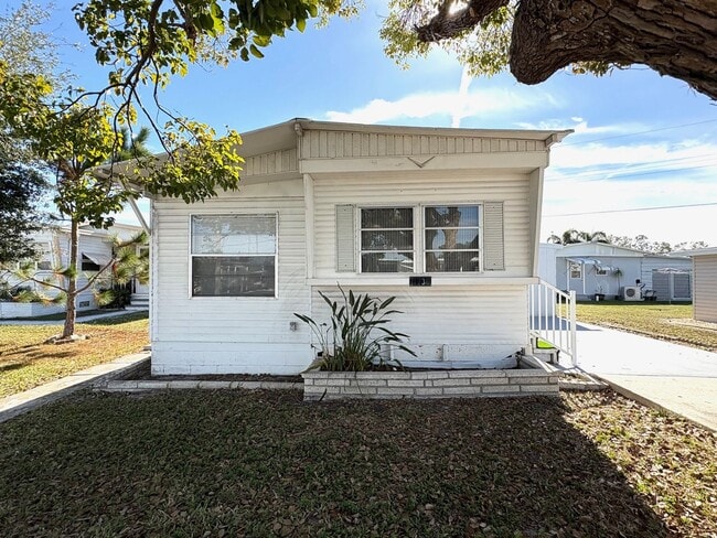 property at 1736 Midlothian St