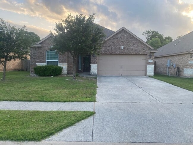 property at 1720 Persimmon Dr