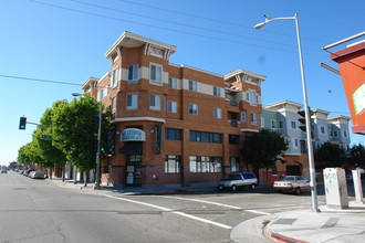 Hismen Hin-Tu Terrace Apartments in Oakland, CA - Building Photo - Building Photo