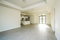 6106 Hendley Ct, Unit 218 in Ft. Myers, FL - Foto de edificio - Building Photo