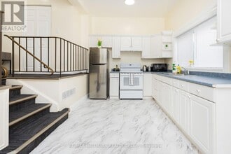 456 Bronson Ave in Ottawa, ON - Building Photo - Building Photo