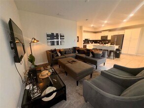 3150 Paradox Cir in Kissimmee, FL - Building Photo - Building Photo