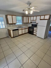 8100-8104 Exchange St in Gautier, MS - Building Photo - Building Photo