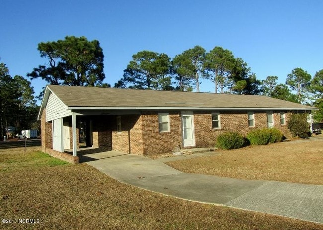 property at 3 Queens Haven Ct