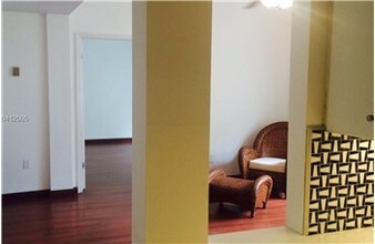 1051 Meridian Ave-Unit -1-A in Miami Beach, FL - Building Photo - Building Photo