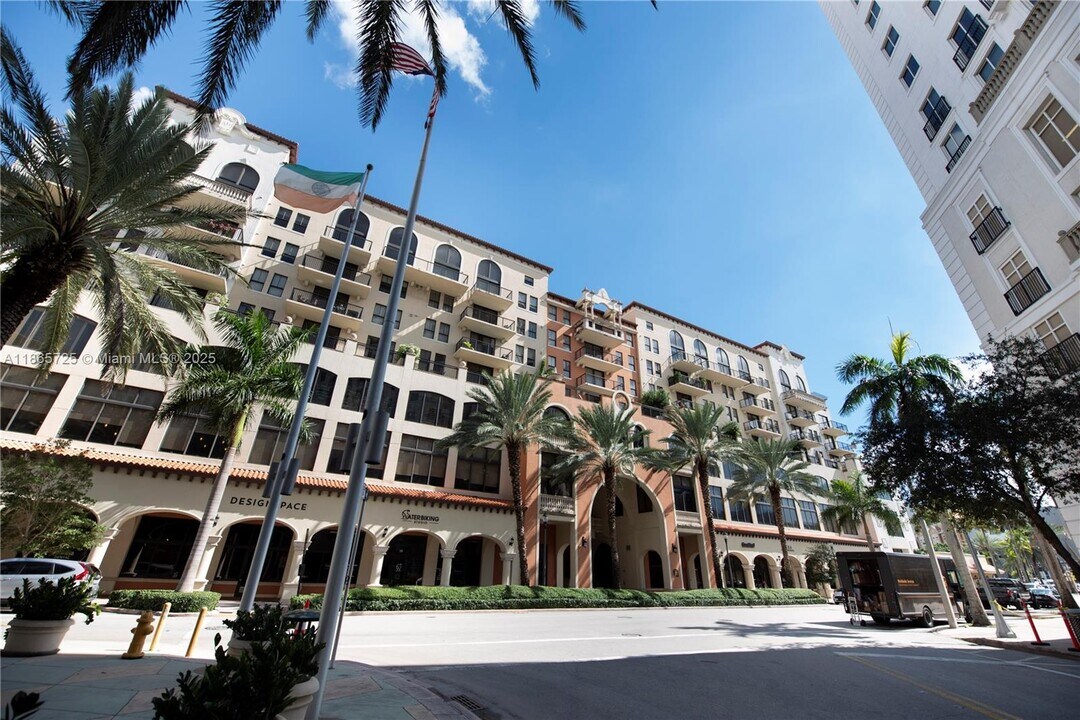 55 Merrick Way in Miami, FL - Building Photo