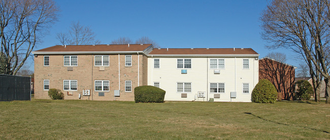 Allyn P Robinson Village in Central Islip, NY - Building Photo - Building Photo