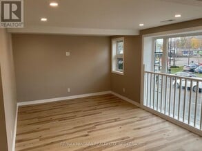 3976 Portage Rd in Niagara Falls, ON - Building Photo - Building Photo