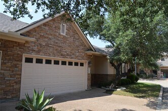 4200 Dot Dr in Austin, TX - Building Photo - Building Photo