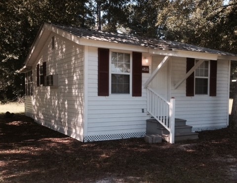 4810 Old Radar Site Rd in Valdosta, GA - Foto de edificio