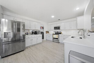 3914 Bear Oak Path in San Antonio, TX - Building Photo