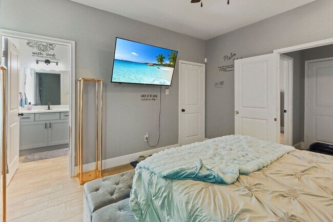 property at 5607 Bacher St