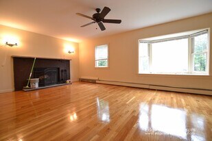 47 Dighton St, Unit 1 in Boston, MA - Building Photo