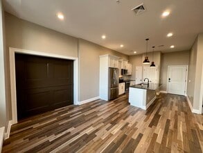 409 Lackawanna Ave, Unit 502 in Scranton, PA - Building Photo - Building Photo