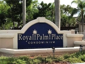 10421 SW 157th Pl, Unit 104 in Miami, FL - Building Photo