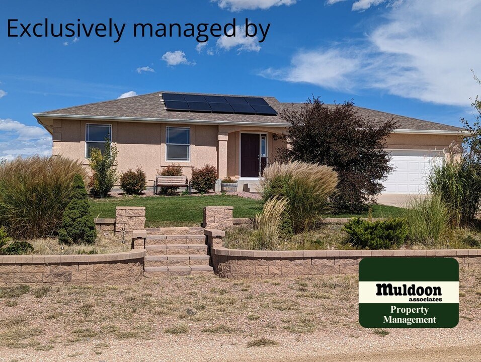 1509 Ithaca Dr in Pueblo West, CO - Building Photo