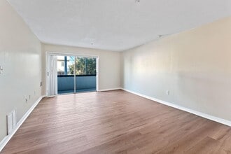 406 W Azeele St in Tampa, FL - Foto de edificio - Building Photo