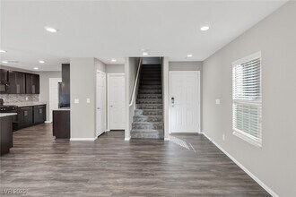 9311 Polwarth Ct in Las Vegas, NV - Building Photo - Building Photo