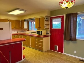 11330-1137A 137 A St in Surrey, BC - Building Photo - Building Photo