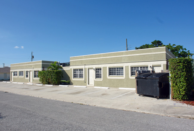 714 Latona Ave in Lake Worth, FL - Building Photo - Building Photo