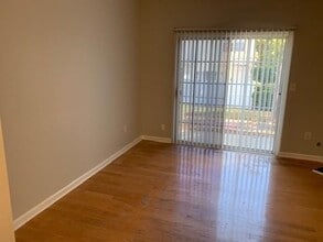 1504 Cove Creek Cir, Unit 304 in Norcross, GA - Building Photo - Building Photo