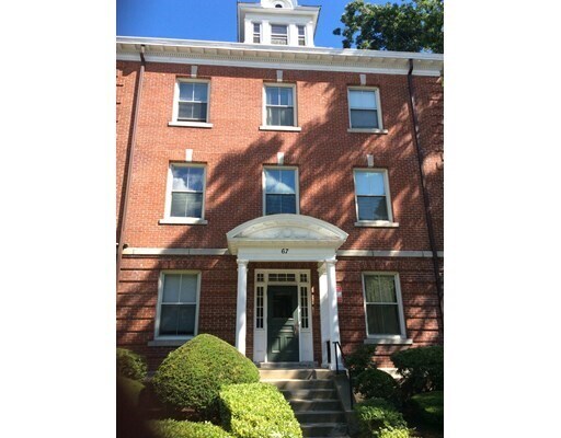 67 Illinois St-Unit -109 in Worcester, MA - Foto de edificio