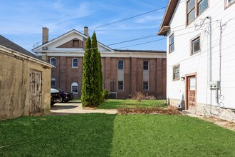 224 S 2nd St in Rockford, IL - Building Photo - Building Photo