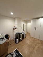 6328 Camellia Ave in North Hollywood, CA - Building Photo - Building Photo