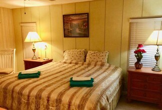 4067 White Pine Dr in Boynton Beach, FL - Building Photo - Building Photo