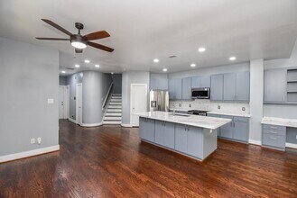 3720 Link Valley Dr. in Houston, TX - Building Photo - Building Photo