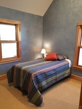 702 Park Pl in Elmira, NY - Foto de edificio - Building Photo