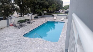 1251 NE 108th St in Miami, FL - Building Photo - Building Photo