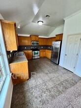 2315 Box Turtle Way in Midwest City, OK - Building Photo - Building Photo