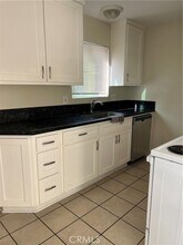 3032 E 5th St in Long Beach, CA - Building Photo - Building Photo