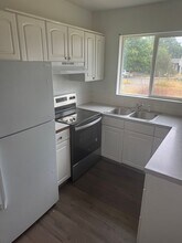 2355-2357-2357 SE 146th Ave in Portland, OR - Building Photo - Building Photo
