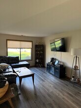 440 Echo Ln, Unit A in Aurora, IL - Building Photo - Building Photo