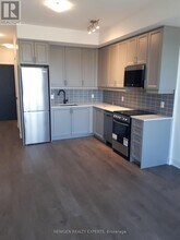 2343 Khalsa Gate in Oakville, ON - Building Photo - Building Photo