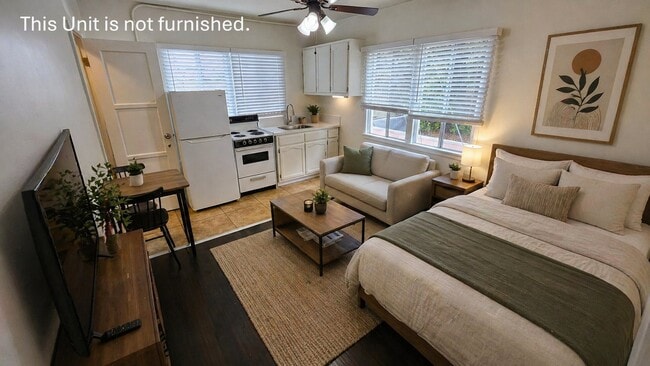 527 Alexandria Ave, Unit 8