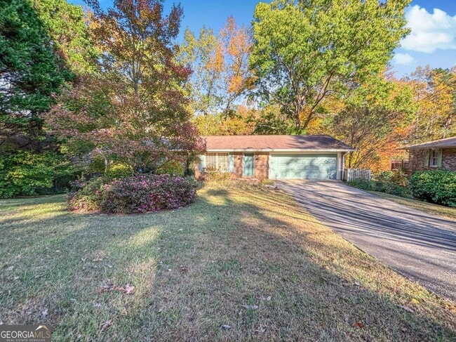 property at 2766 Cottonwood Dr