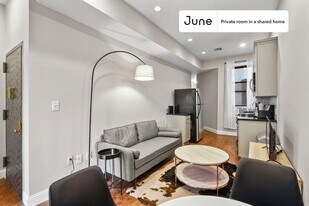 Room in Shared 4 bed/1 bath home in New York, NY - Building Photo