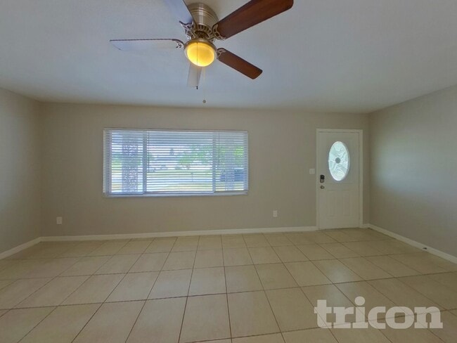 2529 Brentwood Dr in Clearwater, FL - Foto de edificio - Building Photo