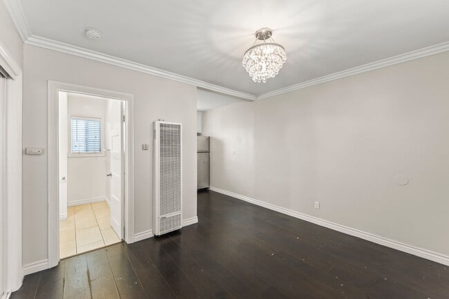 4104 E 7th St, Unit Unit 6 in Long Beach, CA - Building Photo - Building Photo