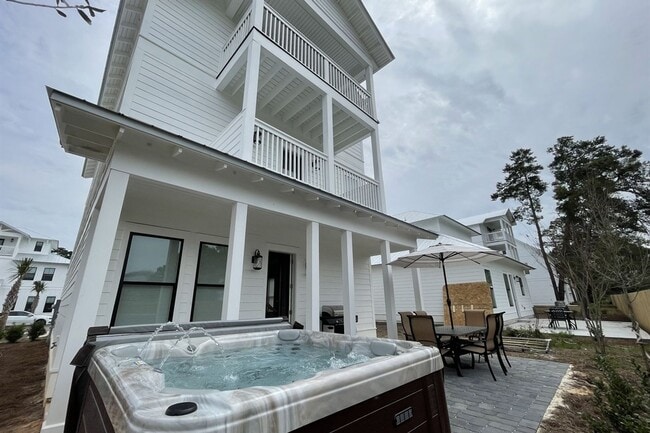 56 Bella Vista Ct in Miramar Beach, FL - Building Photo - Building Photo