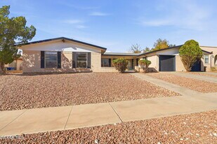 7129 Orizaba Ave in El Paso, TX - Building Photo