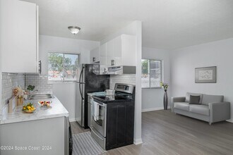 115 Seminole Ave W in Melbourne, FL - Building Photo - Building Photo