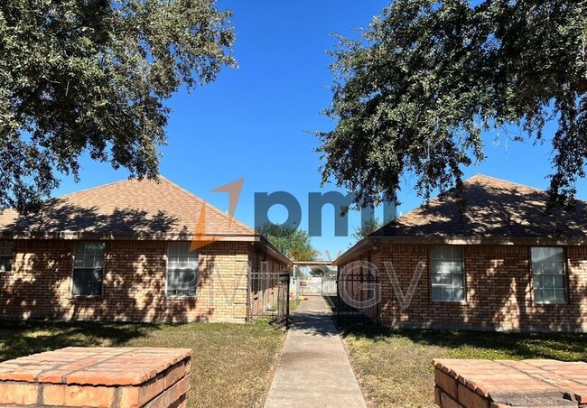 1913 Villa Linda Ave in Edinburg, TX - Building Photo - Building Photo