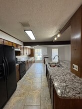 5338 Foxglove Dr in Bossier City, LA - Building Photo - Building Photo